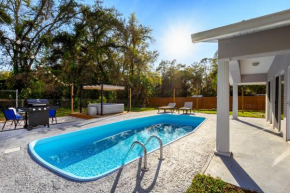 Spacious Brandon Home Hot Tub, Pool, and Game Room